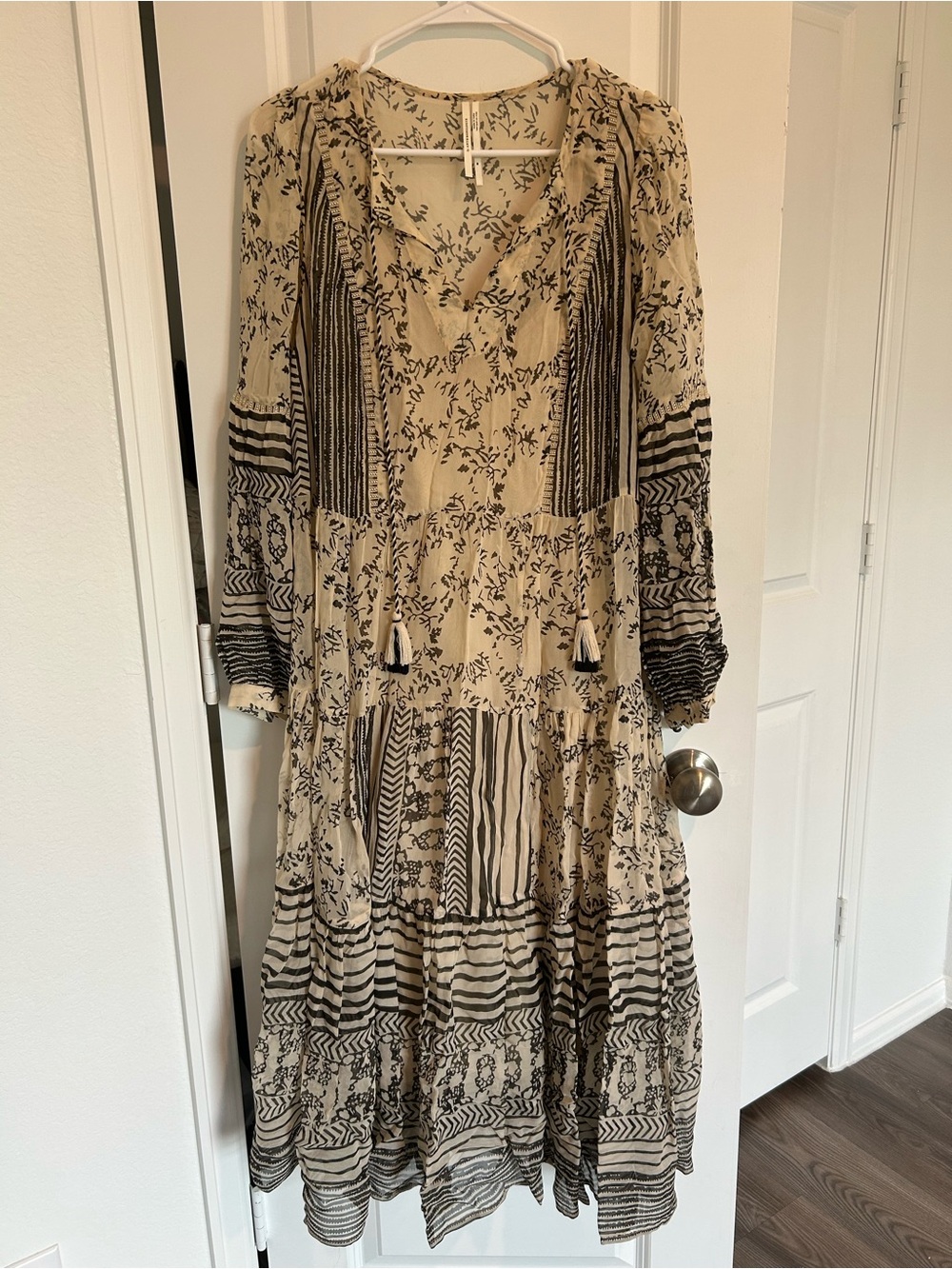 Anthropologie Talulah Tiered Midi Dress - Picture 4 of 11